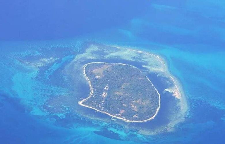 南海波濤再起,菲美日澳四國(guó)軍艦組團(tuán)"打卡",解放軍轟炸機(jī)帶隊(duì)亮劍黃巖